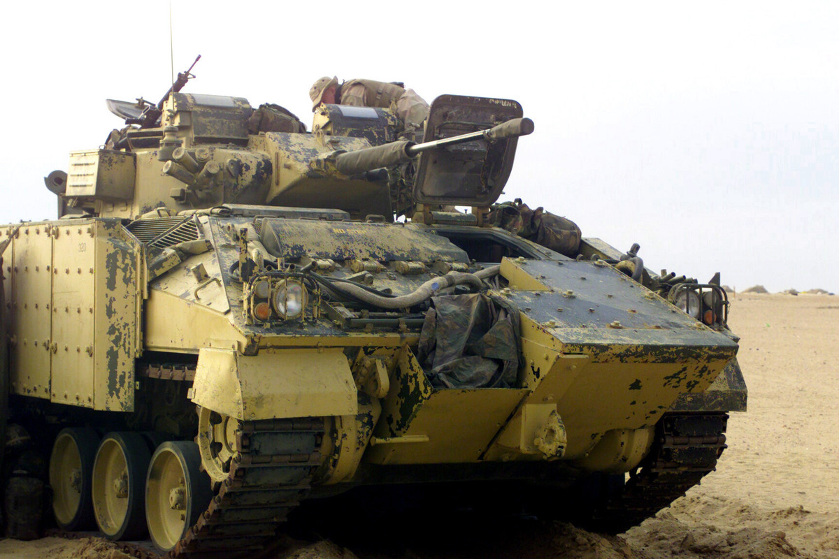 FV510_Warrior_at_Camp_Coyote,_Kuwait