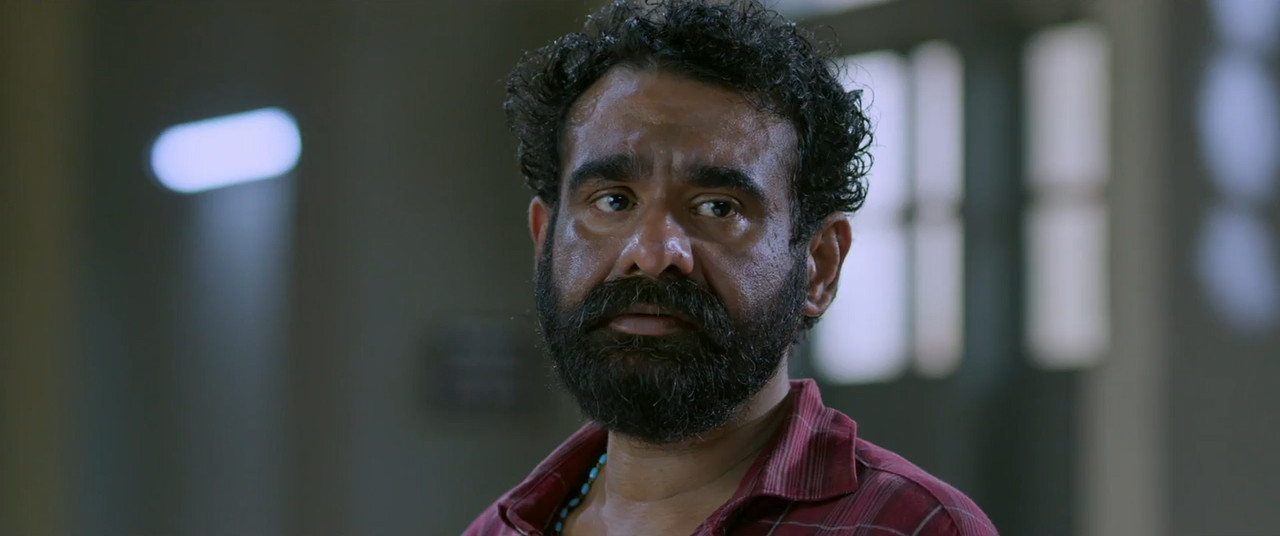 Aabhyanthara Kuttavaali 2025 WebRip [Tamil + Malayalam] 480p 720p ESub Screenshot