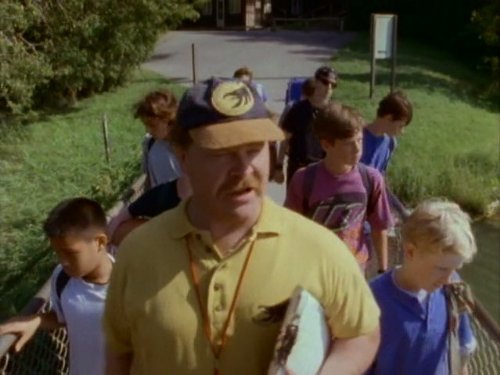 MV5BMTExODIyMzU4NDZeQTJeQWpwZ15BbWU4MDQyNzA0NjIx._V1_