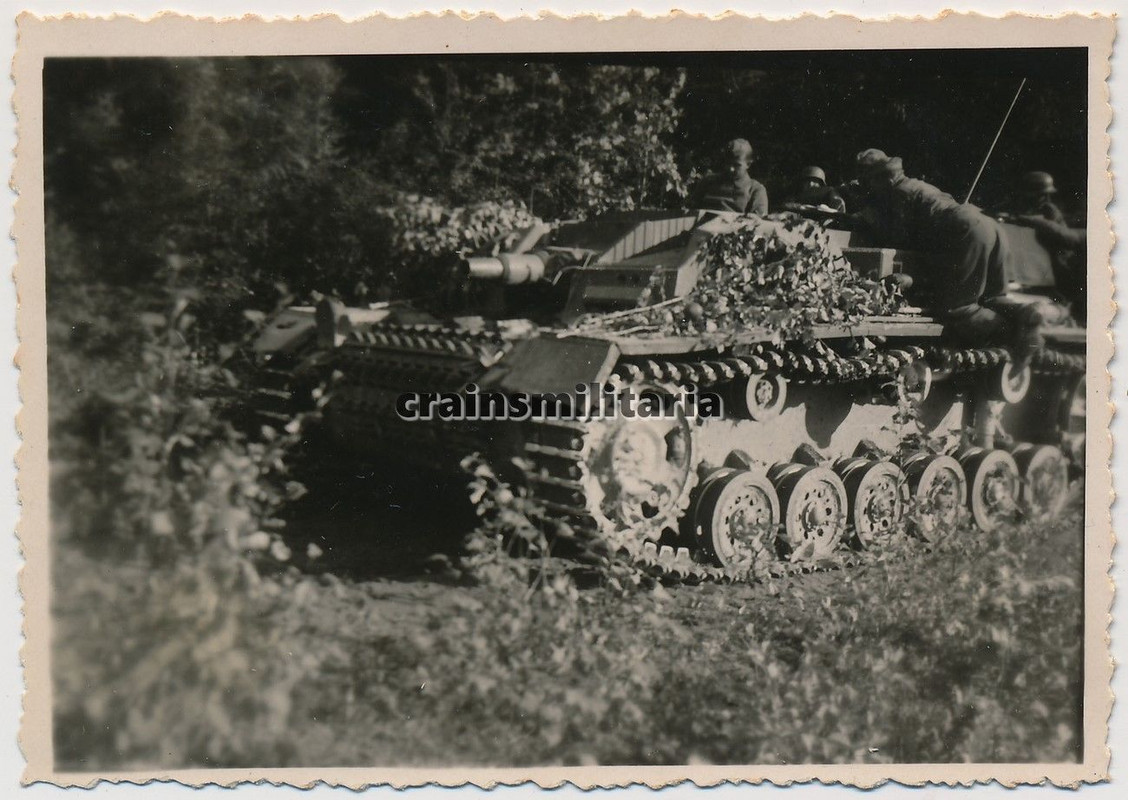Orig. Foto StuG III Sturmgeschütz Panzer KRASNOJ