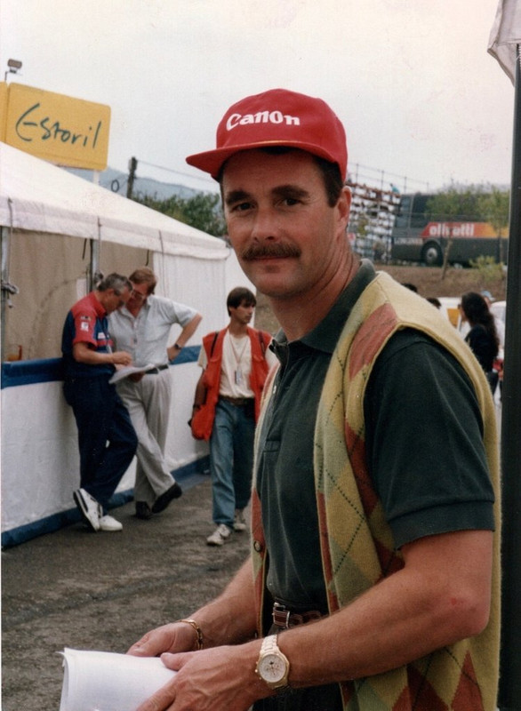 72977F76-00D1-4217-8798-E56D4DBEF53B