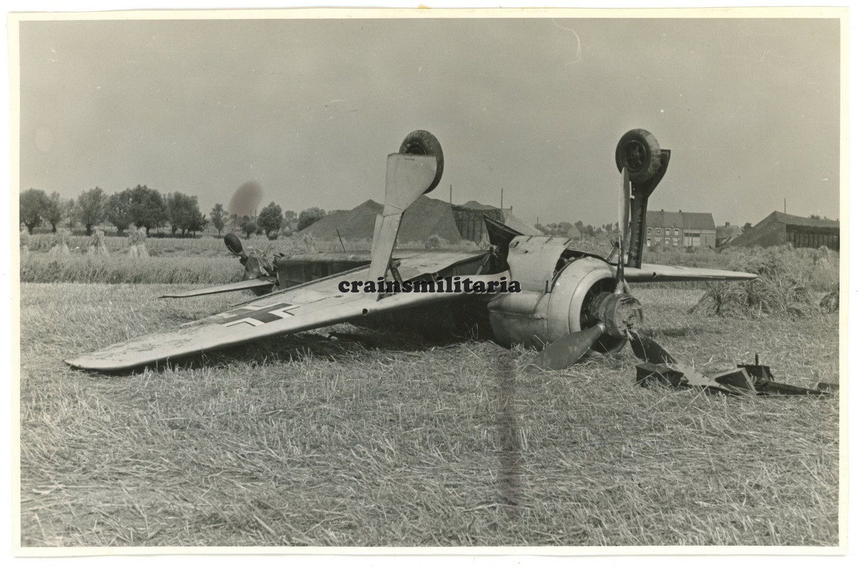Orig. RIESEN Foto Focke-Wulf Fw 190 Flugzeug am Flugplatz LILLE Frankreich 1941 (2)