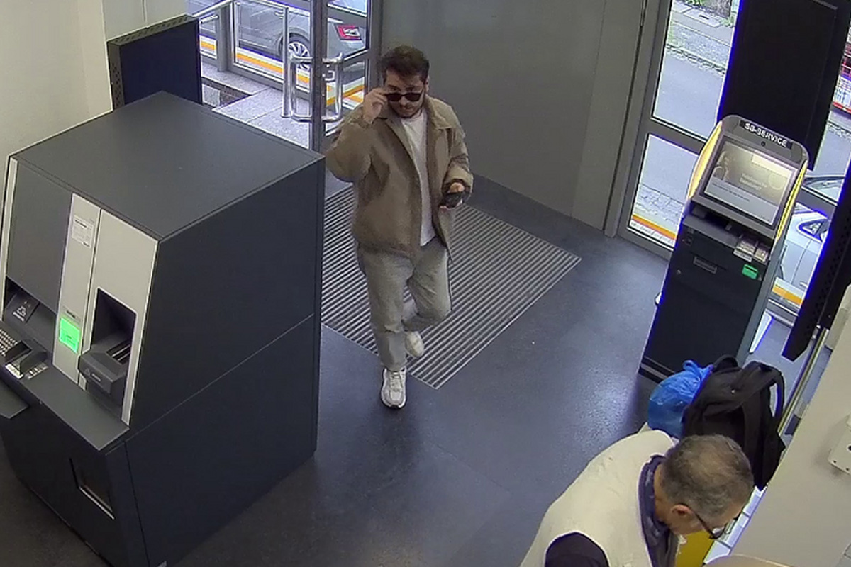 
 Polizei Frankfurt – Falsche Polizisten, EC-Karte Diebstahl  