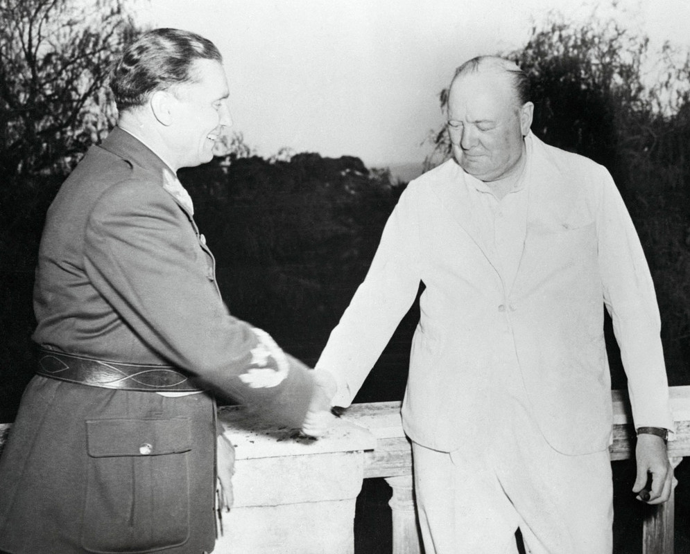 Tito-Cercil-Napulj-1944.jpg