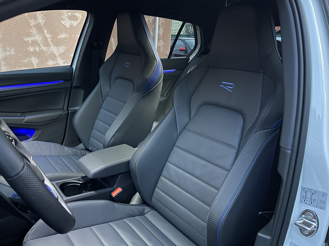 63EB7BA8-E4C2-48FA-B0D9-A1713E8CE135