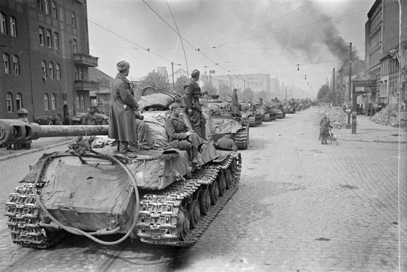 Советские войска вступили в Берлин