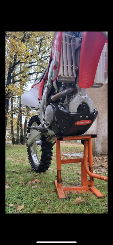 FE6DB9B7-6F37-4ED3-8507-D5120B80B8A4