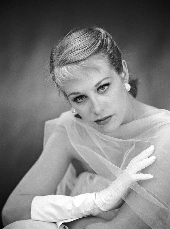 Hildegard_Knef_a17