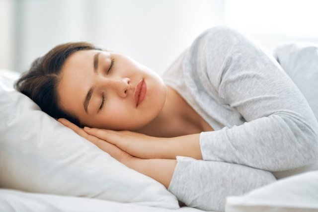 sleeping-woman-KAVRH5-L-1.jpg
