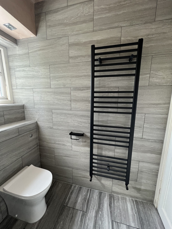 71278063-84C5-4702-952C-F7D386D174DB