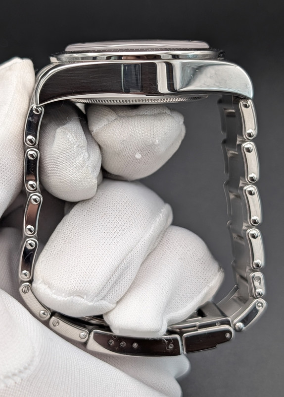 PXL 20251121 223755754 PORTRAIT ORIGINAL