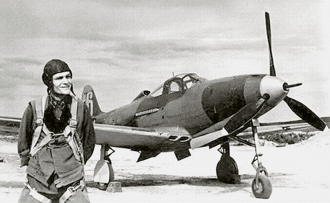 Bell-P-39-Airacobra-19GvIAP-258IAD-White-16-Karelian-Front-1943-01