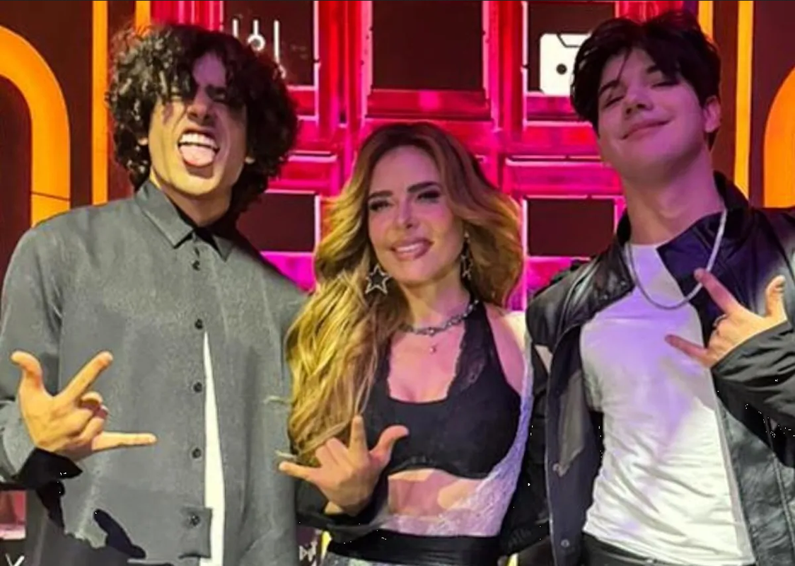 VIDEO: Gloria Trevi canta en vivo junto a sus hijos, así fue el momento