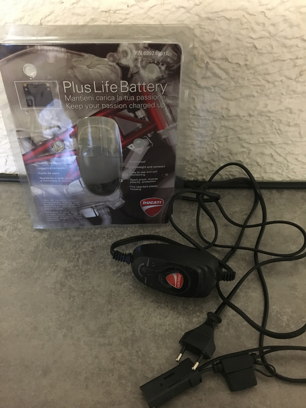 23553A90-2122-44D8-89FF-248ACABB2358