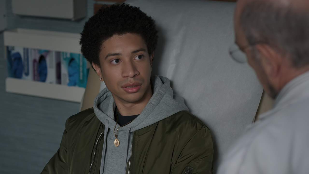 The.Good.Doctor.S06E20.Blessed.1080p.10bit.AMZN.WEB-DL.DDP5.1.HEVC-Vyndros.mkv_snapshot_07.08_[2023.