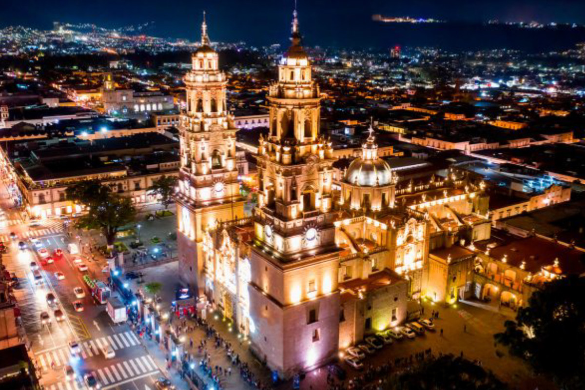 Folklore y turismo te invita a michoacán, viaja a michoacán en diciembre, viajes a michoacán