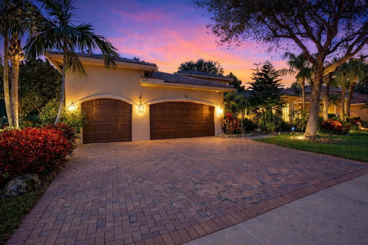 6940 Balboa Island Court, Delray Beach, FL 33446