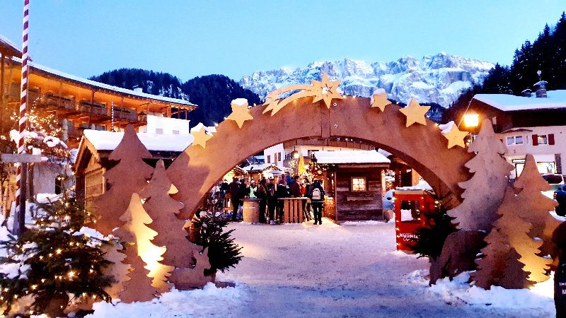 DOLOMITAS: NIEVE Y MERCADOS NAVIDEÑOS EN NOCHEVIEJA - Blogs de Italia - FIE- SELVA DI VAL GARDENA-STA. CRISTINA DI VAL GARDENA (13)