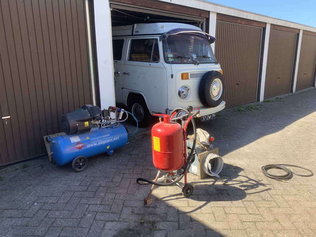 A967B7B5-9C47-4662-B8E2-2C213C610C0F