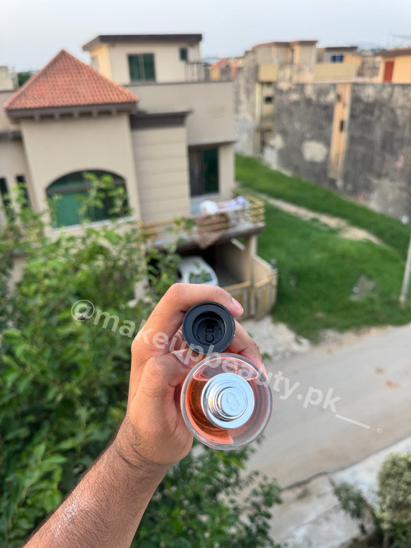 Dior Oud Ispahan Original Factory Leftover 6-10 hrs lasting Fragrance. 120 ML Big size bottle - image 4