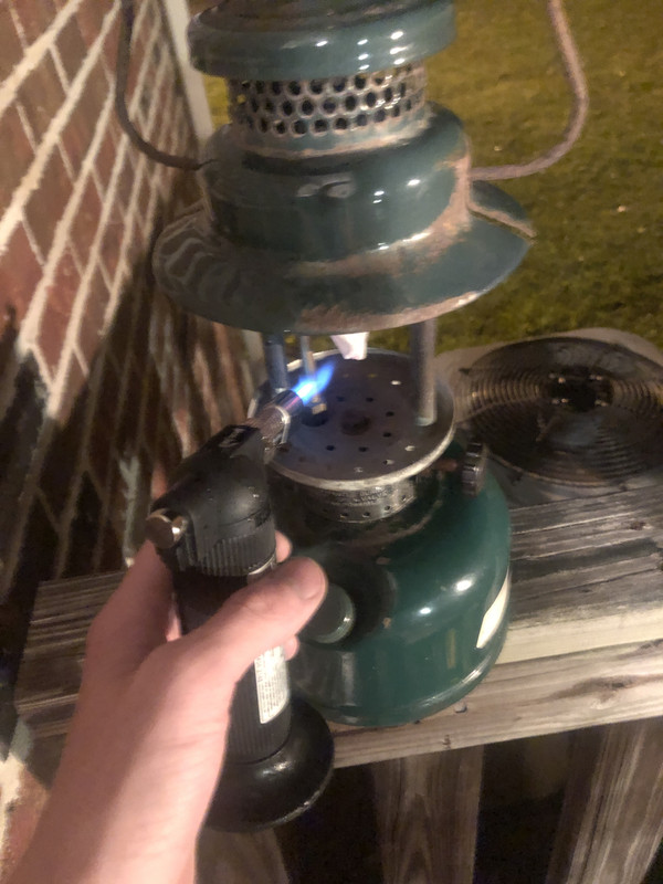 8DD3F8B9-3622-4058-83A3-990C564CDE50