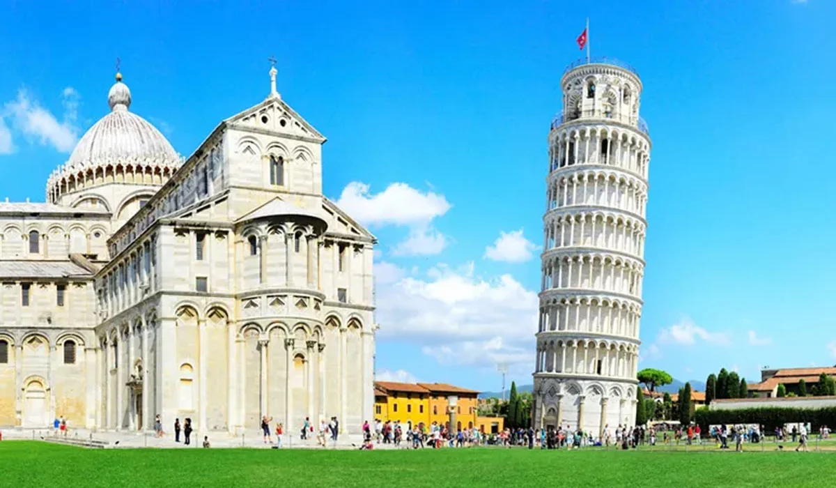 Piazza dei Miracoli Jantung Kota Pisa