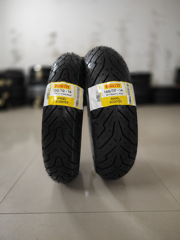 Pirelli Angel Scooter 120/70-14 Front Tyre 55P TL