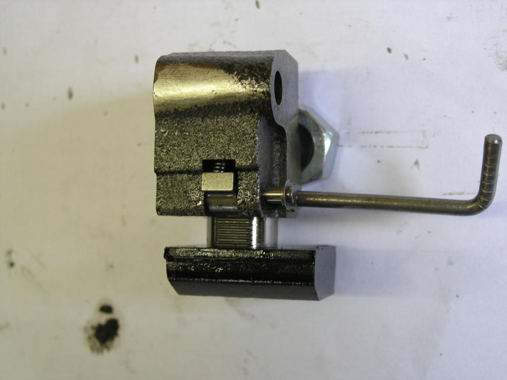 Cam chain tensioner