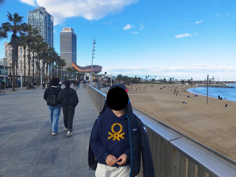 Barcelona 2025 - Blogs de España - Dia 4. Sábado 20 de Abril. De la Sagrada Familia al Puerto Olímpico. (22)