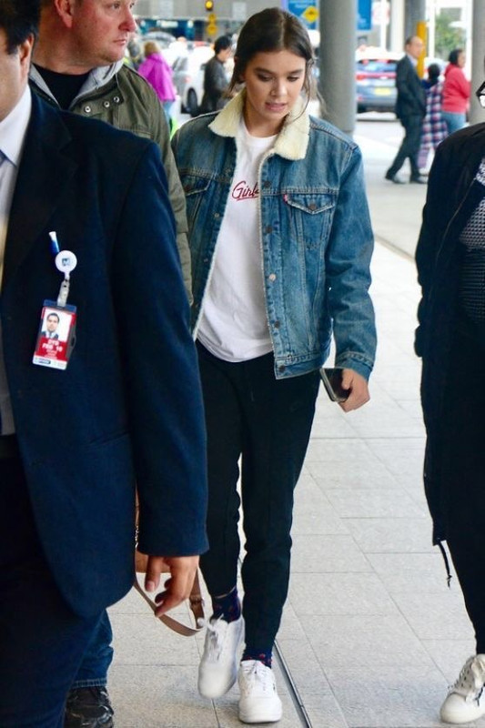 FE9D1EAF-9A9B-4A27-8B43-107D0FAA4ECA