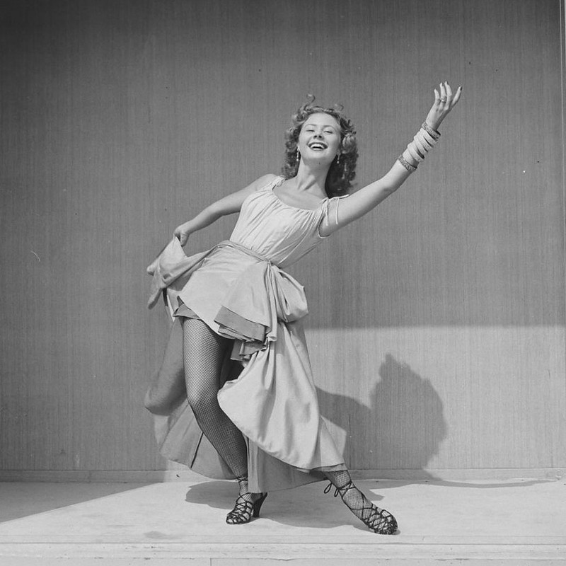 Mitzi_Gaynor_b59