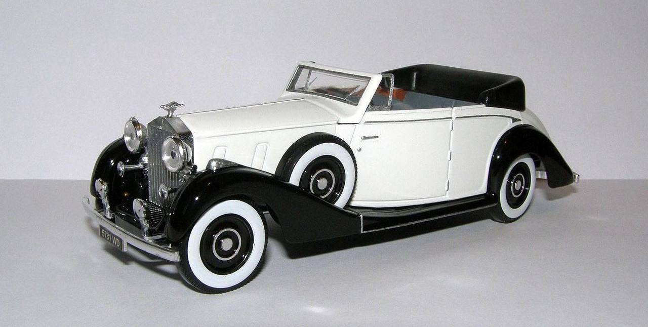 1939 Rolls-Royce Phantom III Cabriolet (Solido #4077) 1