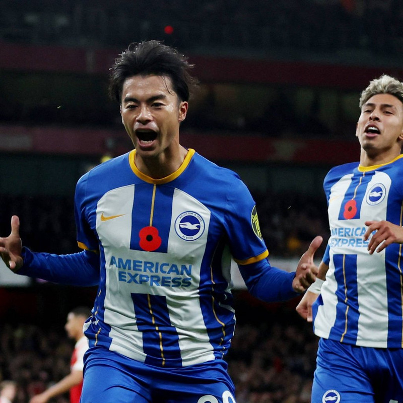 1553282-cb8e5720-fa-cup-semi-final-brighton-fanpark-1024