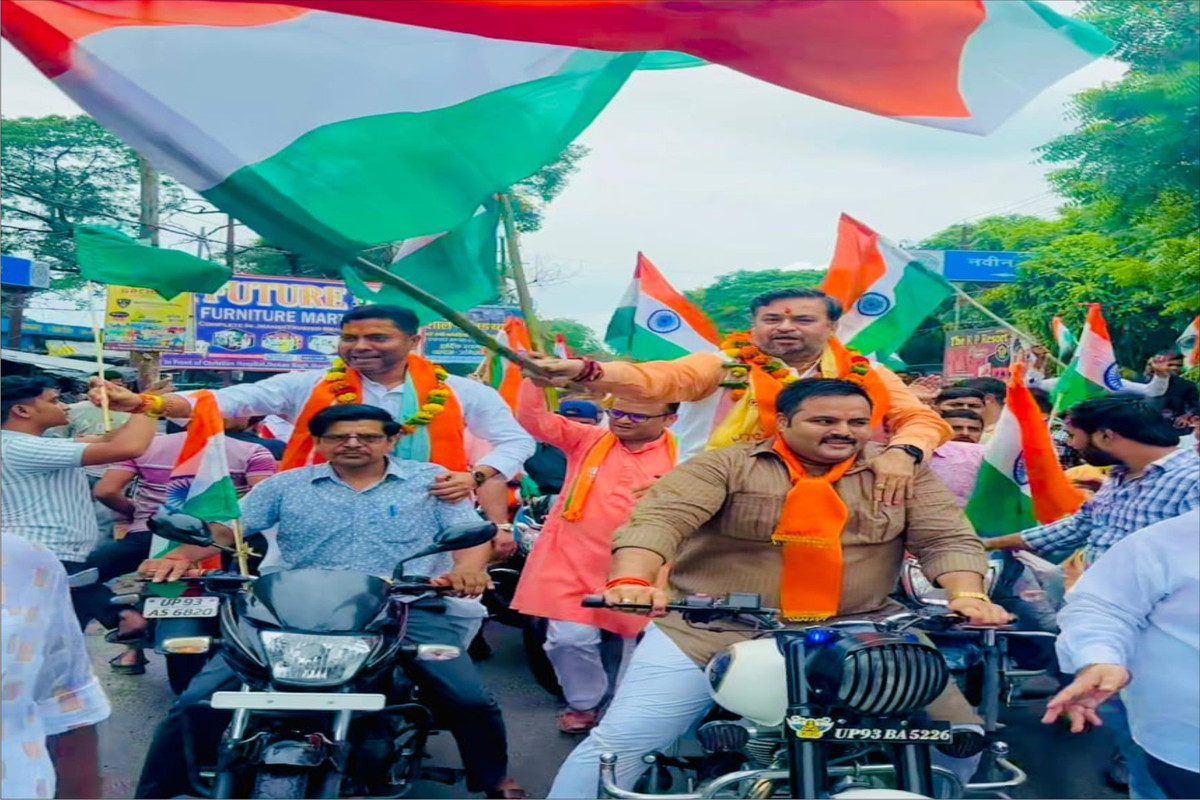 भारतीय जनता पार्टी  ने धूमधाम से निकाली तिरंगा यात्रा।