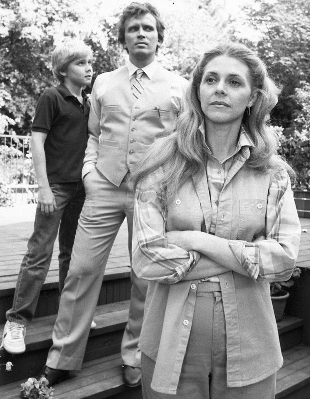 lindsay_wagner_b40