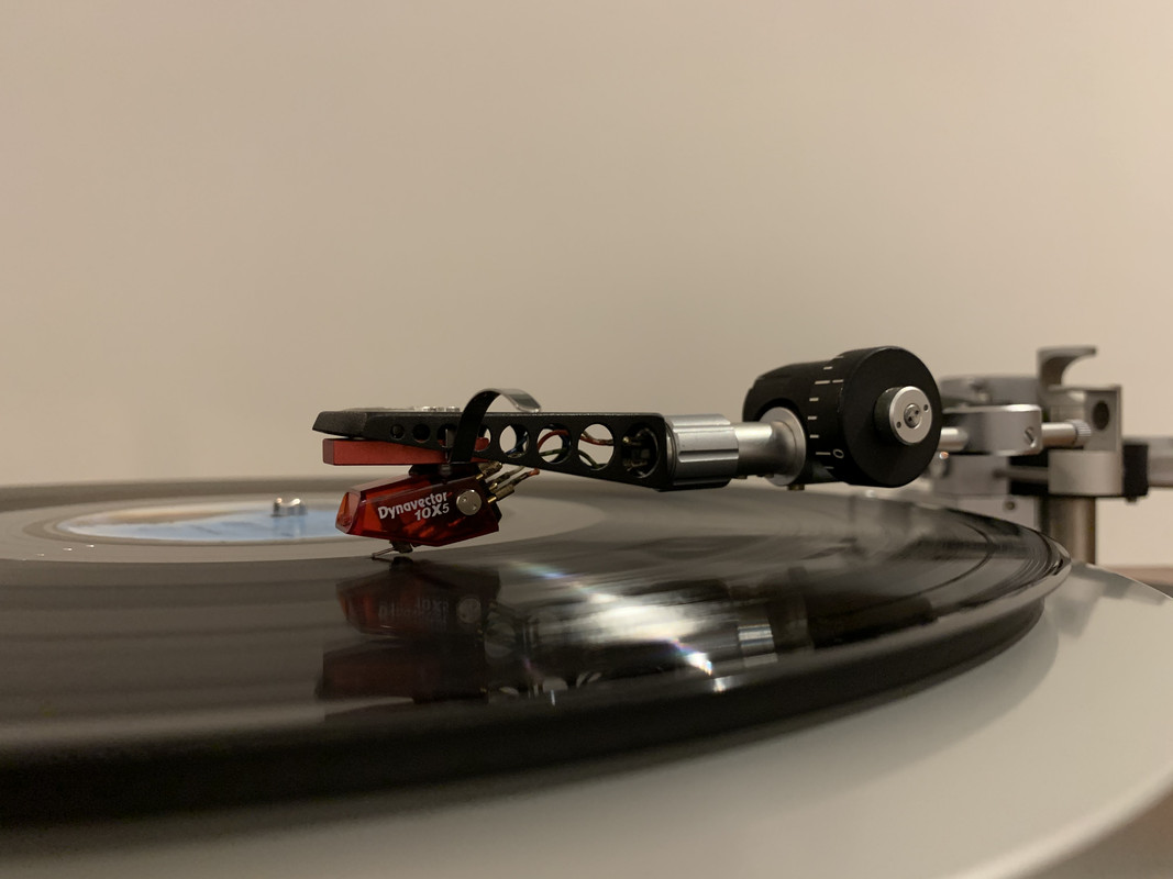 B2D87378-54C6-4D98-BABF-F318B277F0E7