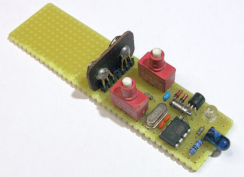 [Bild: DAT-Secret-Key-Sender-2-mit-ATtiny25-010.jpg]