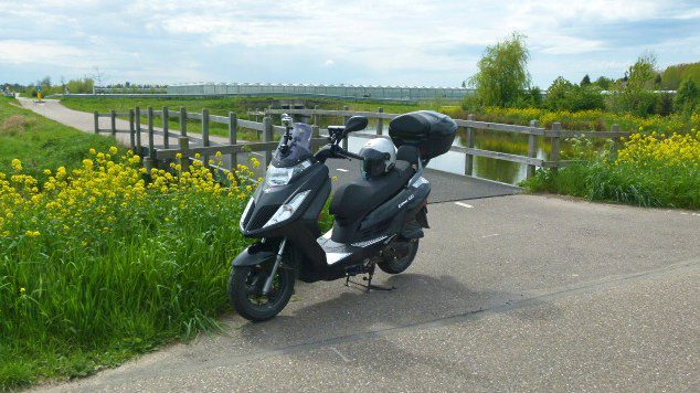 533424_442652415761978_192392521_n