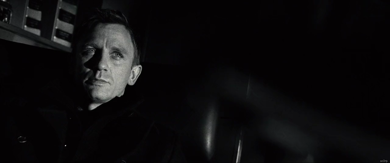 Casino.Royale.2006.UNCUT.720p.BluRay.x264-www.300mbunited.me--sc