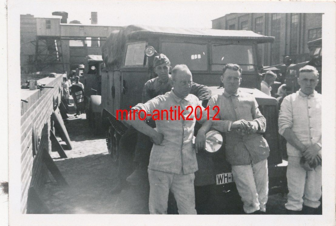 Foto, Nebel-Lehr-U. Versuchsabteilung Celle, Halbkette wird ausgeführt