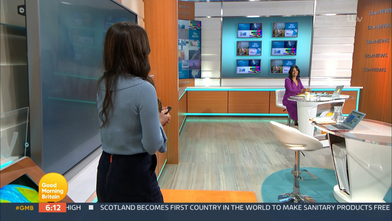11.25 - 06.00.00 - Good Morning Britain. Morning magazine featuring a....ts_snapshot_13.21.512