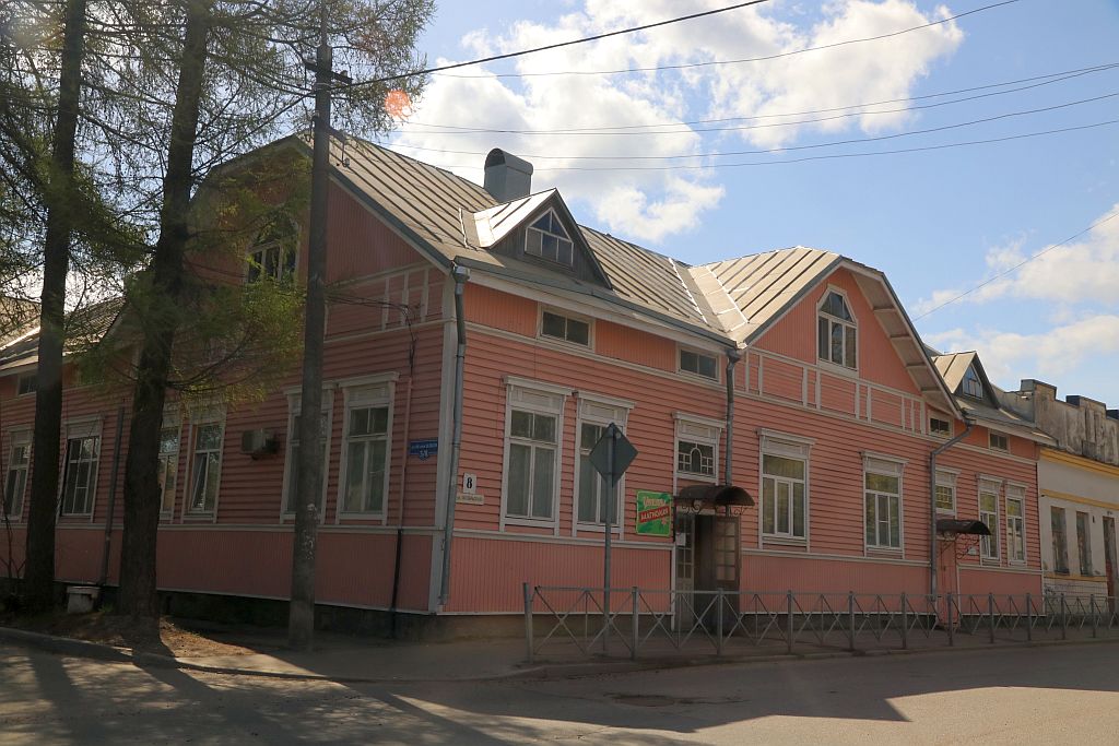 https://i.postimg.cc/DzRXdQdM/IMG-1476.jpg