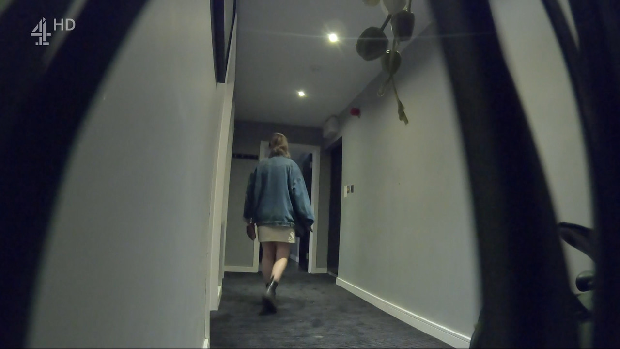 2022-12-12_23_00_Chan4_Undercover-Sexual-Harassment-The-Truth.mp4_snapshot_00.44.38.176
