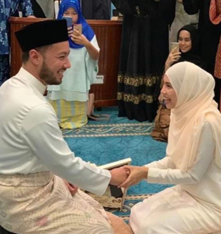 Tahniah Natasha Hudson Selamat Bernikah Dengan Usahawan Kacak Dari Kelantan