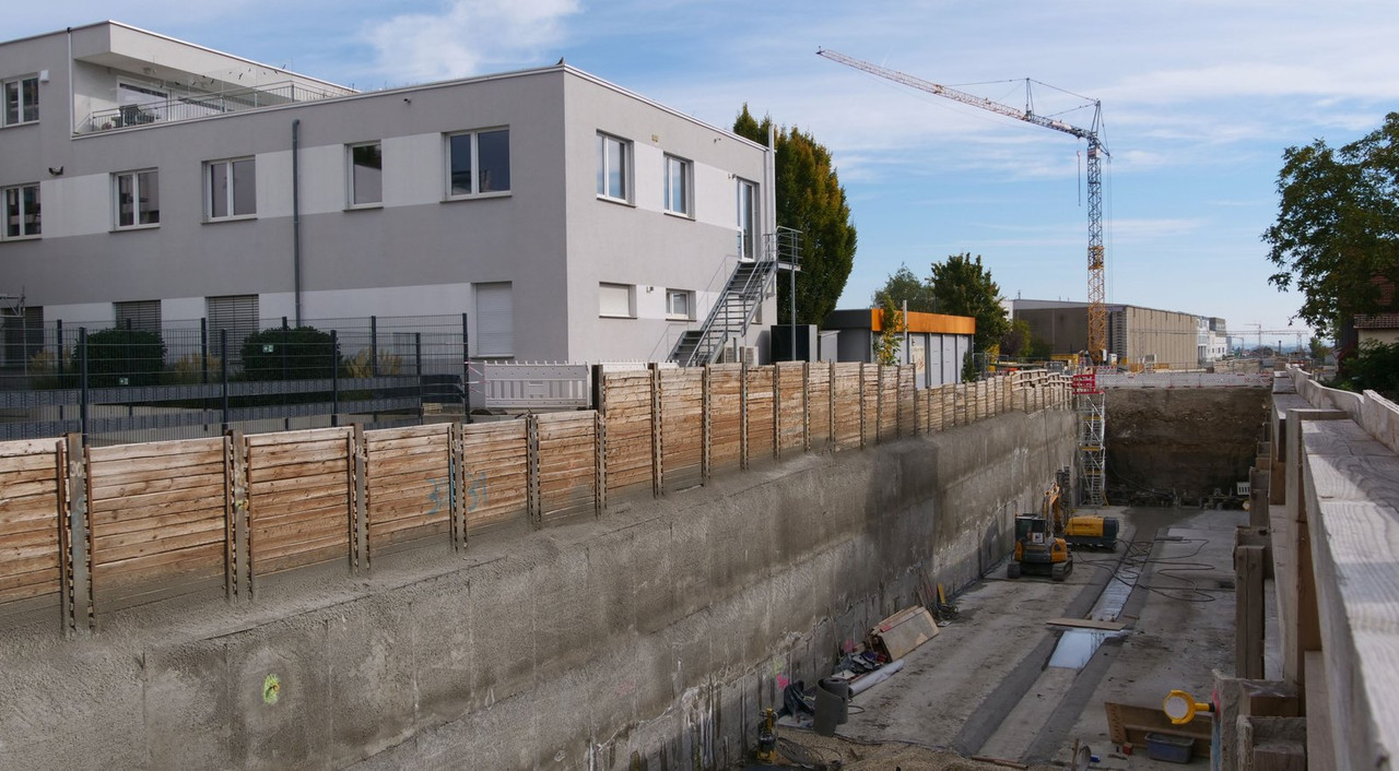 [Bild: 031025-104718-1b.jpg]