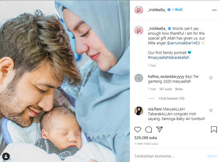 Potret perdana keluarga kecil