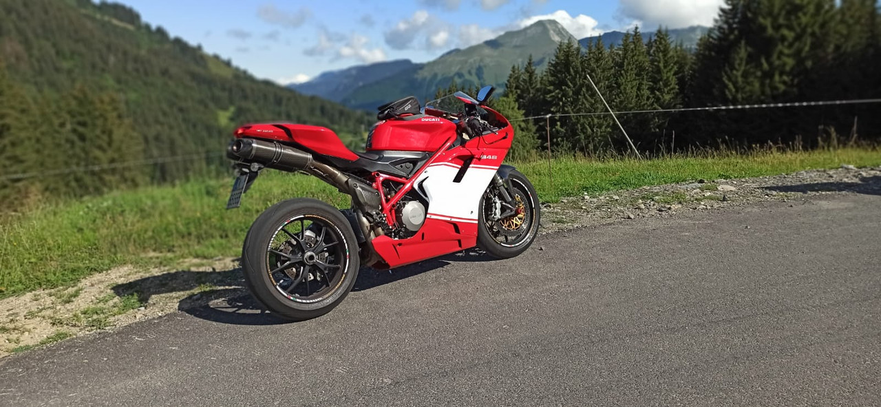 8912EE01-4765-4F37-A754-AABB6762675F