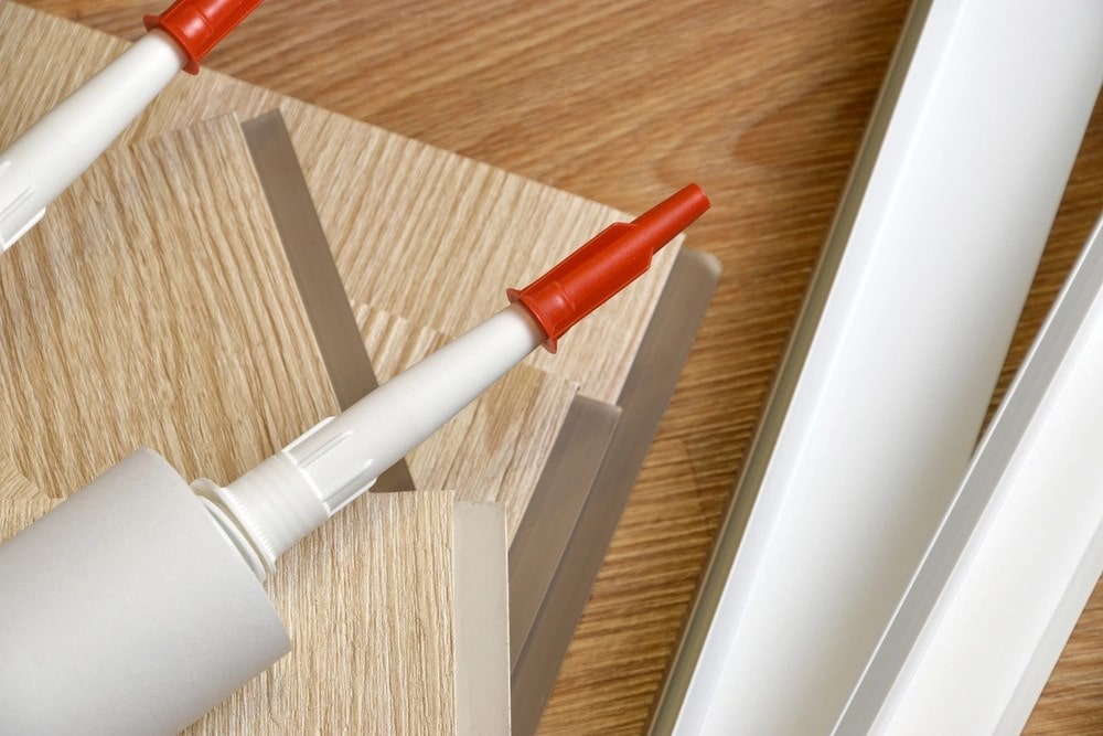 klej-podojdet-dla-remonta-4-min