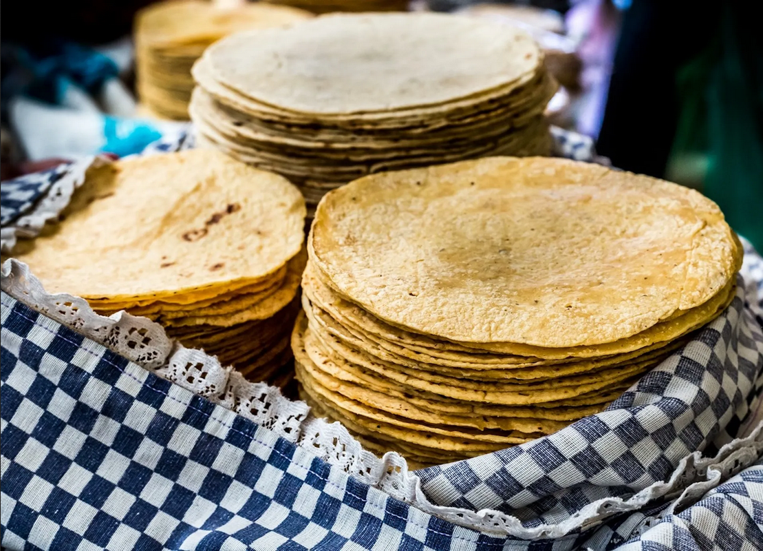¿Cómo conservar más tiempo las tortillas de maíz?