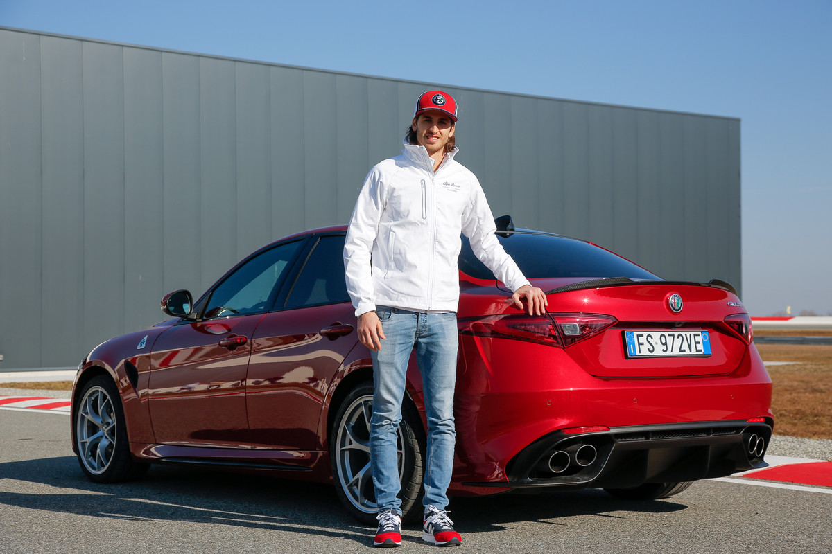 190213_Alfa_Romeo_Racing_03